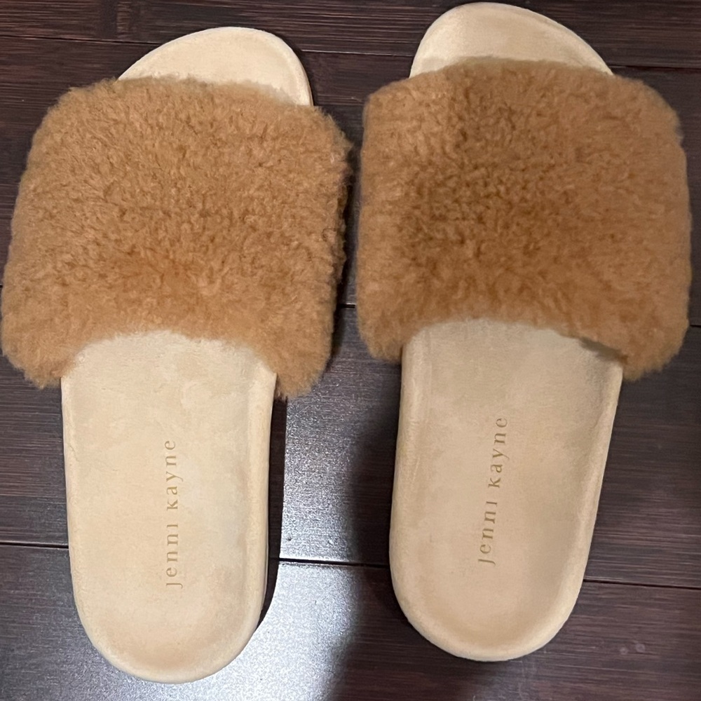 Jenni Kayne Camel Shearling Slides - NEW